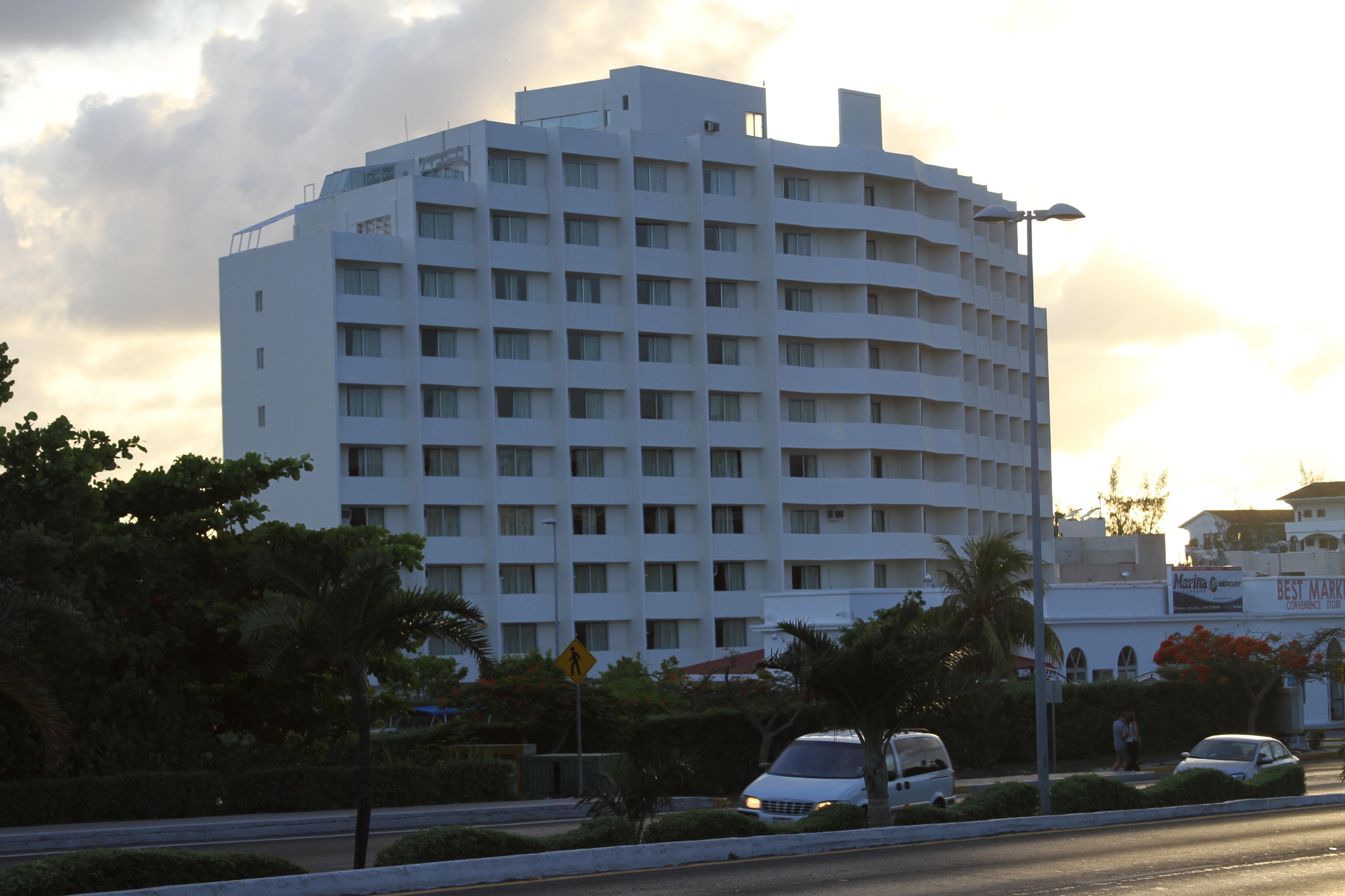 Hotel Calypso Cancún Buitenkant foto